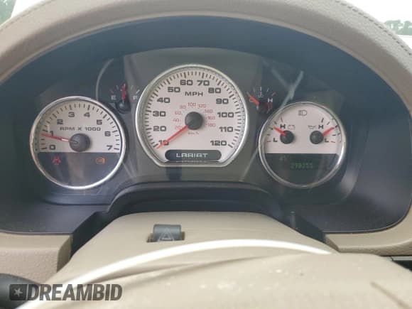 ✅ 2007 Ford F-150 XLT • VIN: 1FTPW14V67FB44197 • Lot: 66032185. Wystawiony na Copart z przebiegiem 290 255 mil. Bezpłatny archiwum sprzedaży aukcyjnych z USA i szczegółowy raport historii pojazdu na DreamBid. Zdjęcie 9.