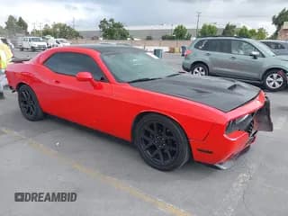 ✅ 2010 Dodge Challenger SE • VIN: 2B3CJ4DV3AH103886 • Lot: 43175238. Wystawiony na IAAI z przebiegiem 135 555 mil. Bezpłatny archiwum sprzedaży aukcyjnych z USA i szczegółowy raport historii pojazdu na DreamBid. Zdjęcie 1.