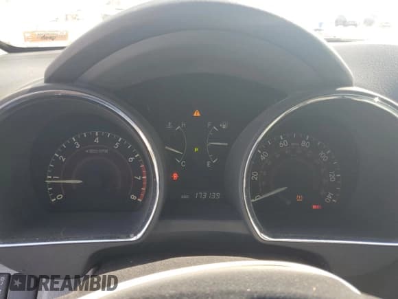 ✅ 2013 Toyota Highlander SE • VIN: 5TDZK3EH5DS103015 • Лот: 81876345. Опубликован ранее на Copart с пробегом 173 139 миль. Бесплатный доступ к архиву аукционных продаж из США и подробный отчёт об истории автомобиля на DreamBid. Изображение 9.