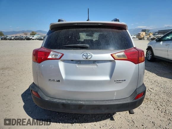 ✅ 2015 Toyota RAV4 Limited • VIN: 2T3DFREV5FW377209 • Lot: 70918625. Wystawiony na Copart z przebiegiem 177 725 mil. Bezpłatny archiwum sprzedaży aukcyjnych z USA i szczegółowy raport historii pojazdu na DreamBid. Zdjęcie 6.