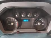 ✅ 2014 Ford F-250 XL • VIN: 1FT7W2A69EEA14162 • Lot: 41801558. Wystawiony na IAAI z przebiegiem 240 201 mil. Bezpłatny archiwum sprzedaży aukcyjnych z USA i szczegółowy raport historii pojazdu na DreamBid. Zdjęcie 14.