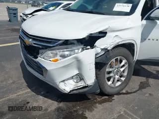 ✅ 2020 Chevrolet Traverse LT • VIN: 1GNERHKW9LJ296542 • Lot: 43376138. Wystawiony na IAAI z przebiegiem 51 214 mil. Bezpłatny archiwum sprzedaży aukcyjnych z USA i szczegółowy raport historii pojazdu na DreamBid. Zdjęcie 6.