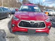 ✅ 2021 Toyota Highlander XLE • VIN: 5TDHZRBH0MS536076 • Lot: 43774970. Listed on IAAI with 64,237 mi. Free auction sales archive from the USA and detailed vehicle history report at DreamBid. Image 13.