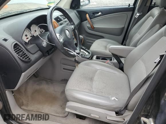 ✅ 2006 Saturn VUE • VIN: 5GZCZ63446S877008 • Lot: 49627595. Wystawiony na Copart z przebiegiem 140 373 mil. Bezpłatny archiwum sprzedaży aukcyjnych z USA i szczegółowy raport historii pojazdu na DreamBid. Zdjęcie 7.