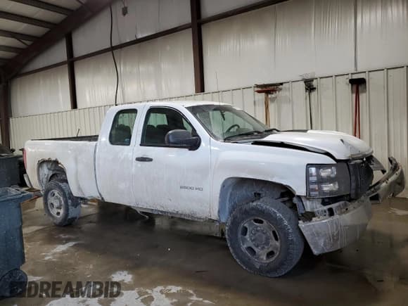 ✅ 2012 Chevrolet Silverado 2500HD Work Truck • VIN: 1GC2KVCG7CZ139471 • Lot: 42931015. Wystawiony na Copart z przebiegiem 202 926 mil. Bezpłatny archiwum sprzedaży aukcyjnych z USA i szczegółowy raport historii pojazdu na DreamBid. Zdjęcie 4.