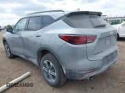 ✅ 2023 Chevrolet Blazer LT • VIN: 3GNKBHR40PS235497 • Lot: 42124586. Wystawiony na IAAI z przebiegiem 20 533 mil. Bezpłatny archiwum sprzedaży aukcyjnych z USA i szczegółowy raport historii pojazdu na DreamBid. Zdjęcie 3.