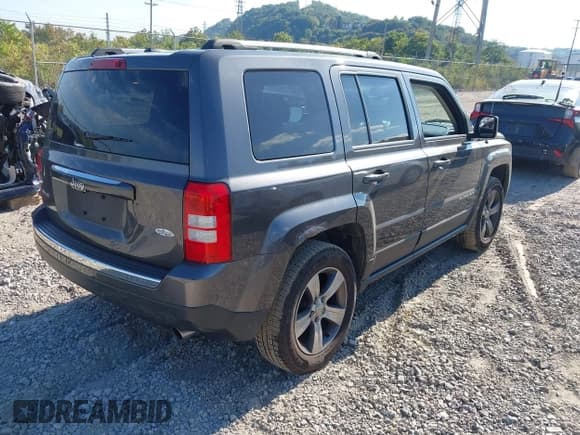 ✅ 2016 Jeep Patriot High Altitude • VIN: 1C4NJRFB9GD511712 • Lot: 43234856. Wystawiony na IAAI z przebiegiem 137 715 mil. Bezpłatny archiwum sprzedaży aukcyjnych z USA i szczegółowy raport historii pojazdu na DreamBid. Zdjęcie 4.