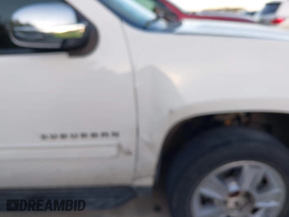 ✅ 2008 Chevrolet Suburban 1LT • VIN: 3GNFC16JX8G161980 • Lot: 43688855. Wystawiony na IAAI z przebiegiem Nie podano. Bezpłatny archiwum sprzedaży aukcyjnych z USA i szczegółowy raport historii pojazdu na DreamBid. Zdjęcie 6.