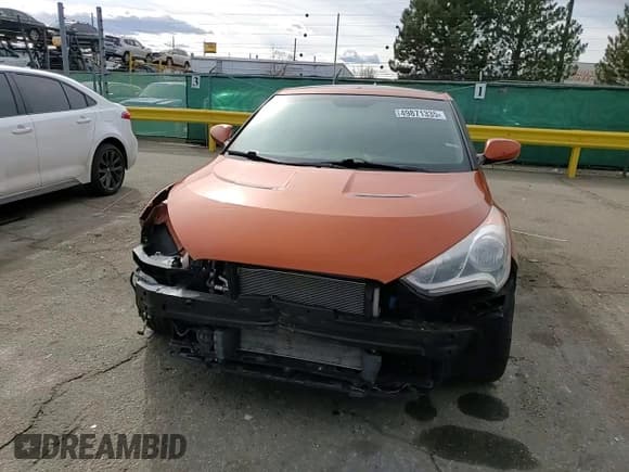✅ 2014 Hyundai Veloster • VIN: KMHTC6AD6EU185899 • Lot: 49871335. Wystawiony na Copart z przebiegiem 112 787 mil. Bezpłatny archiwum sprzedaży aukcyjnych z USA i szczegółowy raport historii pojazdu na DreamBid. Zdjęcie 10.