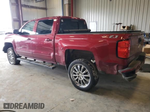 ✅ 2018 Chevrolet Silverado 1500 LT • VIN: 3GCUKREC4JG487834 • Lot: 82659325. Wystawiony na Copart z przebiegiem 91 297 mil. Bezpłatny archiwum sprzedaży aukcyjnych z USA i szczegółowy raport historii pojazdu na DreamBid. Zdjęcie 2.