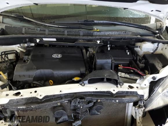 ✅ 2012 Toyota Sienna XLE • VIN: 5TDYK3DC9CS245237 • Lot: 85541775. Listed on Copart with 169,909 mi. Free auction sales archive from the USA and detailed vehicle history report at DreamBid. Image 12.