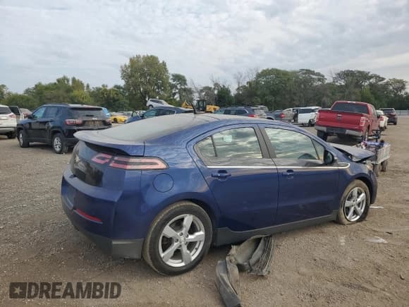 ✅ 2012 Chevrolet Volt • VIN: 1G1RB6E49CU127724 • Lot: 84776775. Wystawiony na Copart z przebiegiem 101 681 mil. Bezpłatny archiwum sprzedaży aukcyjnych z USA i szczegółowy raport historii pojazdu na DreamBid. Zdjęcie 3.