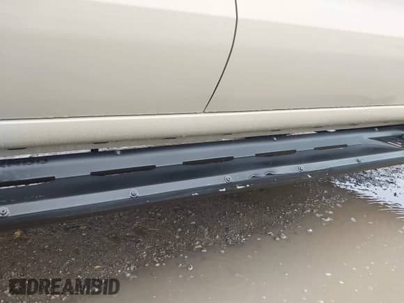 2022 Chevrolet Silverado 1500 Custom Trail Boss with VIN 3GCPDCED5NG679881, listed as a IAAI auction lot 42430820 with 30,910 mi miles and . Bid and sale history available at DreamBid. Image 6.