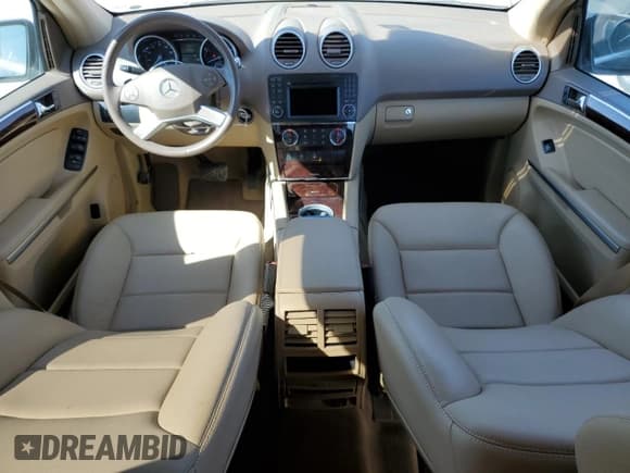 ✅ 2010 Mercedes-Benz M 350 • VIN: 4JGBB5GB1AA623805 • Лот: 86175955. Опубликован ранее на Copart с пробегом 81 181 миль. Бесплатный доступ к архиву аукционных продаж из США и подробный отчёт об истории автомобиля на DreamBid. Изображение 8.