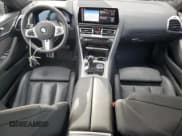 ✅ 2024 BMW 8 Series 840i • VIN: WBAGV4C01RCS01112 • Lot: 85557055. Wystawiony na Copart z przebiegiem 10 679 mil. Bezpłatny archiwum sprzedaży aukcyjnych z USA i szczegółowy raport historii pojazdu na DreamBid. Zdjęcie 8.