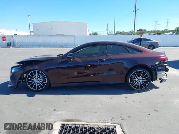 ✅ 2023 Mercedes-Benz E 450 • VIN: W1K1J5JB8PF199634 • Lot: 43691726. Listed on IAAI with 3,623 mi. Free auction sales archive from the USA and detailed vehicle history report at DreamBid. Image 14.