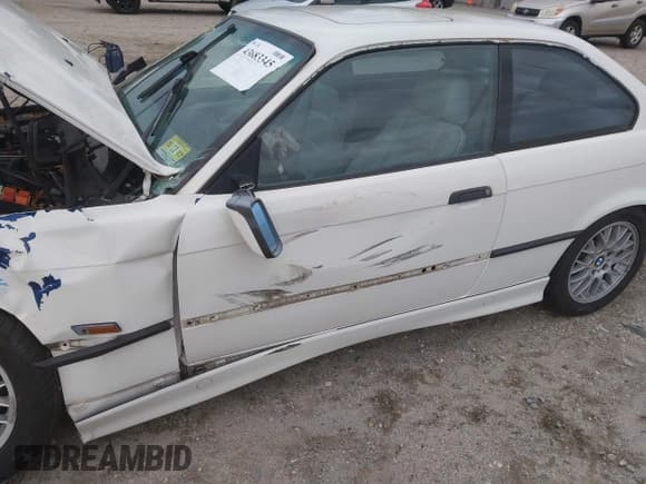 ✅ 1998 BMW 3 Series • VIN: WBABF7322WEH41453 • Lot: 43683345. Listed on IAAI with Not provided. Free auction sales archive from the USA and detailed vehicle history report at DreamBid. Image 6.