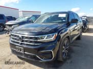 ✅ 2020 Volkswagen Atlas SEL Premium R-Line • VIN: 1V2TE2CA3LC223634 • Lot: 43303037. Listed on IAAI with 105,502 mi. Free auction sales archive from the USA and detailed vehicle history report at DreamBid. Image 2.
