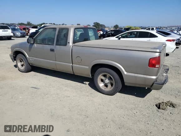 ✅ 2003 Chevrolet S-10 LS • VIN: 1GCCS19X438201340 • Lot: 83840565. Listed on Copart with 91,602 mi. Free auction sales archive from the USA and detailed vehicle history report at DreamBid. Image 2.