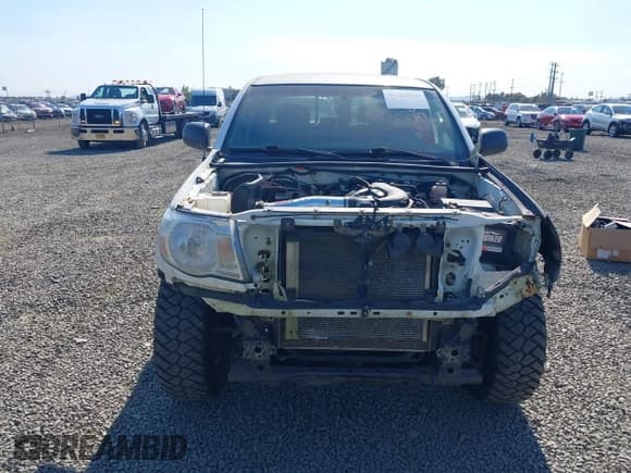 ✅ 2009 Toyota Tacoma • VIN: 5TELU42N29Z647580 • Lot: 40424920. Listed on IAAI with 119,903 mi. Free auction sales archive from the USA and detailed vehicle history report at DreamBid. Image 13.