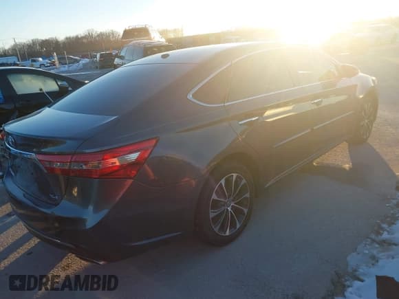✅ 2017 Toyota Avalon XLE • VIN: 4T1BK1EB7HU245249 • Lot: 41297319. Wystawiony na IAAI z przebiegiem Nie podano. Bezpłatny archiwum sprzedaży aukcyjnych z USA i szczegółowy raport historii pojazdu na DreamBid. Zdjęcie 4.