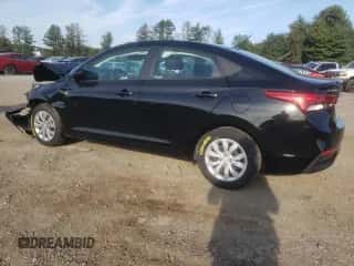 2021 Hyundai Accent SE z VIN 3KPC24A6XME135212, wystawiony jako Copart lot #68827703 z przebiegiem 52 385 mil mil oraz . Historia ofert i sprzedaży dostępna na DreamBid. Obrazek 2.