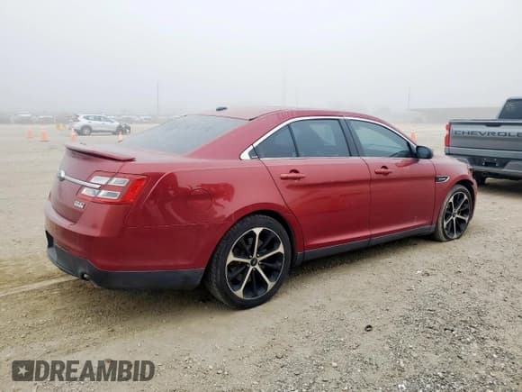 ✅ 2015 Ford Taurus SHO • VIN: 1FAHP2KT5FG190000 • Lot: 92589635. Wystawiony na Copart z przebiegiem 148 645 mil. Bezpłatny archiwum sprzedaży aukcyjnych z USA i szczegółowy raport historii pojazdu na DreamBid. Zdjęcie 3.