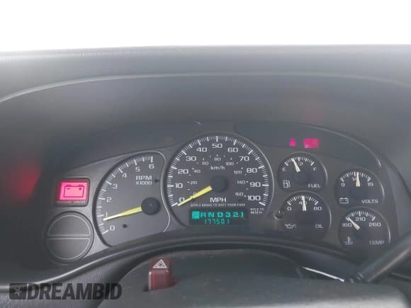 ✅ 2001 Chevrolet Silverado 1500 LS • VIN: 2GCEC19V111103239 • Lot: 43517310. Listed on IAAI with 177,501 mi. Free auction sales archive from the USA and detailed vehicle history report at DreamBid. Image 7.