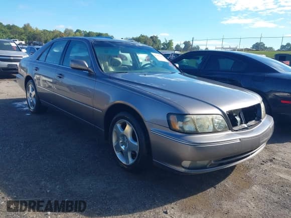 ✅ 2000 Infiniti Q45 • VIN: JNKBY31A5YM301151 • Лот: 43343341. Опубликован ранее на IAAI с пробегом Не указан. Бесплатный доступ к архиву аукционных продаж из США и подробный отчёт об истории автомобиля на DreamBid. Изображение 1.