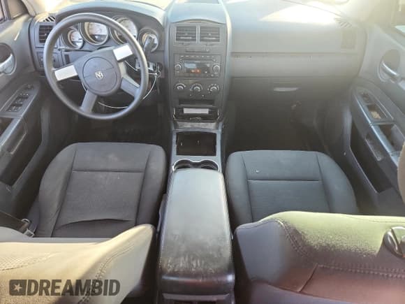 ✅ 2010 Dodge Charger Police • VIN: 2B3AA4CT8AH119122 • Lot: 90596615. Wystawiony na Copart z przebiegiem Nie podano. Bezpłatny archiwum sprzedaży aukcyjnych z USA i szczegółowy raport historii pojazdu na DreamBid. Zdjęcie 8.