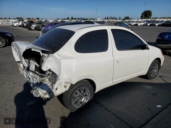 ✅ 2000 Toyota ECHO • VIN: JTDAT1234Y0081332 • Lot: 71708945. Wystawiony na Copart z przebiegiem 214 693 mil. Bezpłatny archiwum sprzedaży aukcyjnych z USA i szczegółowy raport historii pojazdu na DreamBid. Zdjęcie 3.