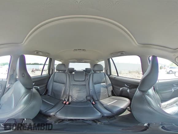 ✅ 2014 Volvo XC90 • VIN: YV4952CY1E1685811 • Лот: 62142665. Опубликован ранее на Copart с пробегом 100 736 миль. Бесплатный доступ к архиву аукционных продаж из США и подробный отчёт об истории автомобиля на DreamBid. Изображение 15.