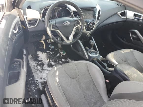 ✅ 2012 Hyundai Veloster w/Gray Int • VIN: KMHTC6AD1CU053050 • Lot: 44810925. Wystawiony na Copart z przebiegiem 152 962 mil. Bezpłatny archiwum sprzedaży aukcyjnych z USA i szczegółowy raport historii pojazdu na DreamBid. Zdjęcie 8.