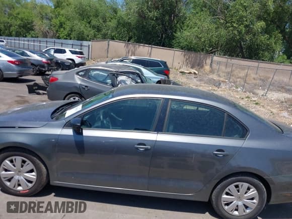 ✅ 2012 Volkswagen Jetta S • VIN: 3VW2K7AJ6CM385436 • Lot: 42506347. Wystawiony na IAAI z przebiegiem 200 332 mil. Bezpłatny archiwum sprzedaży aukcyjnych z USA i szczegółowy raport historii pojazdu na DreamBid. Zdjęcie 14.