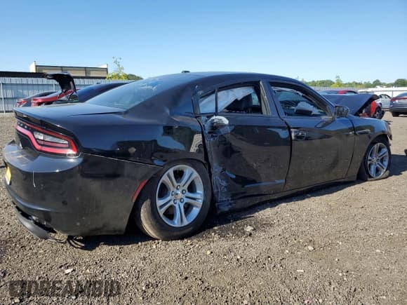 ✅ 2022 Dodge Charger SXT • VIN: 2C3CDXBG9NH152774 • Lot: 70450855. Wystawiony na Copart z przebiegiem 59 048 mil. Bezpłatny archiwum sprzedaży aukcyjnych z USA i szczegółowy raport historii pojazdu na DreamBid. Zdjęcie 3.