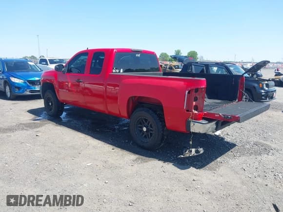 ✅ 2007 Chevrolet Silverado 1500 Work Truck • VIN: 1GCEC19X47Z609956 • Lot: 41974195. Listed on IAAI with 183,772 mi. Free auction sales archive from the USA and detailed vehicle history report at DreamBid. Image 3.