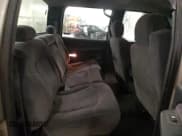 ✅ 2001 Chevrolet Silverado 2500HD LS • VIN: 1GCHK23U21F205793 • Lot: 44236885. Wystawiony na Copart z przebiegiem 204 555 mil. Bezpłatny archiwum sprzedaży aukcyjnych z USA i szczegółowy raport historii pojazdu na DreamBid. Zdjęcie 10.