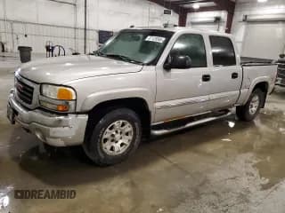 ✅ 2005 GMC Sierra 1500 SLE • VIN: 2GTEK13T251348745 • Lot: 87125595. Listed on Copart with 303,830 mi. Free auction sales archive from the USA and detailed vehicle history report at DreamBid. Image 1.