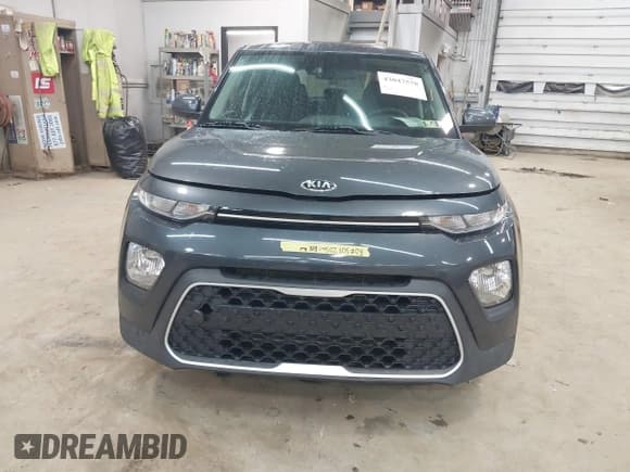 ✅ 2020 Kia Soul LX • VIN: KNDJ23AU7L7728542 • Lot: 43047578. Listed on IAAI with 55,599 mi. Free auction sales archive from the USA and detailed vehicle history report at DreamBid. Image 13.