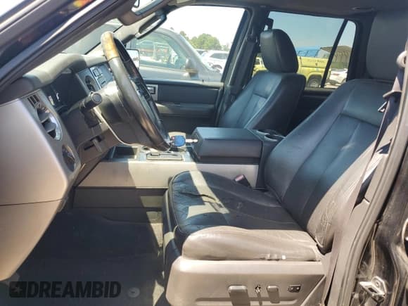 ✅ 2011 Ford Expedition Limited • VIN: 1FMJU1K55BEF14855 • Лот: 70542045. Опубликован ранее на Copart с пробегом 182 480 миль. Бесплатный доступ к архиву аукционных продаж из США и подробный отчёт об истории автомобиля на DreamBid. Изображение 7.