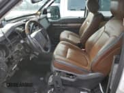 ✅ 2015 Ford F-450 XL • VIN: 1FT8W4DT4FEB69706 • Lot: 68840094. Wystawiony na Copart z przebiegiem Nie podano. Bezpłatny archiwum sprzedaży aukcyjnych z USA i szczegółowy raport historii pojazdu na DreamBid. Zdjęcie 7.