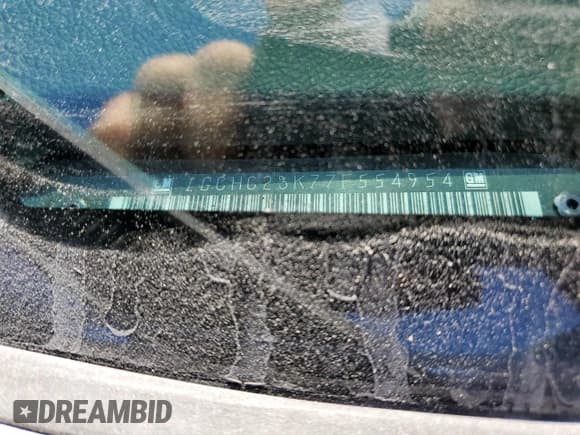 ✅ 2007 Chevrolet Silverado 2500HD 1LT • VIN: 1GCHC23K77F554954 • Lot: 75327553. Wystawiony na Copart z przebiegiem 210 088 mil. Bezpłatny archiwum sprzedaży aukcyjnych z USA i szczegółowy raport historii pojazdu na DreamBid. Zdjęcie 12.