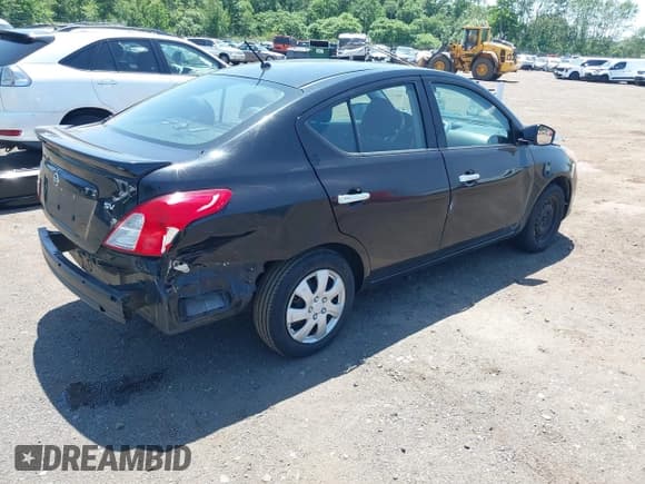 ✅ 2019 Nissan Versa S Plus • VIN: 3N1CN7AP6KL814150 • Lot: 42570826. Listed on IAAI with 66,581 mi. Free auction sales archive from the USA and detailed vehicle history report at DreamBid. Image 4.