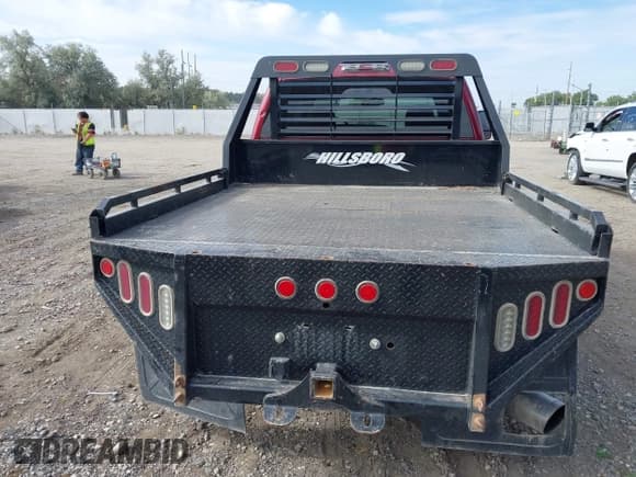 ✅ 2006 Chevrolet Silverado 2500HD LT3 • VIN: 1GCHK23276F104562 • Лот: 43072115. Опубликован ранее на IAAI с пробегом Не указан. Бесплатный доступ к архиву аукционных продаж из США и подробный отчёт об истории автомобиля на DreamBid. Изображение 16.