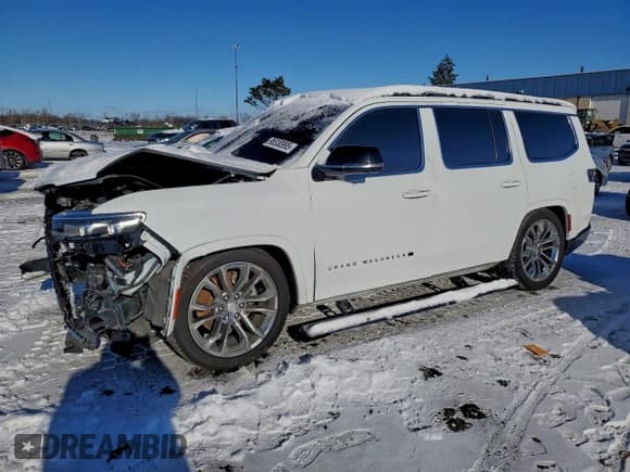 ✅ 2023 Jeep Grand Wagoneer Series II • VIN: 1C4SJVFP2PS541461 • Лот: 95330995. Опубликован ранее на Copart с пробегом 40 854 миль. Бесплатный доступ к архиву аукционных продаж из США и подробный отчёт об истории автомобиля на DreamBid. Изображение 1.