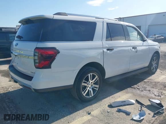 ✅ 2024 Ford Expedition Max Limited • VIN: 1FMJK1K84REA65971 • Lot: 42929969. Listed on IAAI with 21,132 mi. Free auction sales archive from the USA and detailed vehicle history report at DreamBid. Image 4.