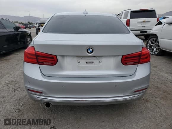 ✅ 2016 BMW 3 Series 328d • VIN: WBA8E5C53GK388426 • Lot: 46286664. Listed on Copart with 89,226 mi. Free auction sales archive from the USA and detailed vehicle history report at DreamBid. Image 6.