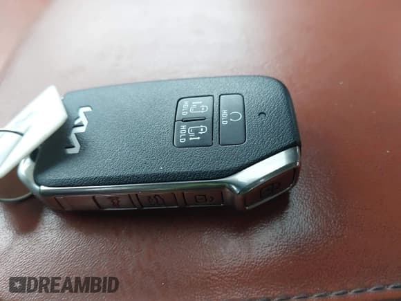 ✅ 2022 Kia Carnival SX Prestige • VIN: KNDNE5H30N6062604 • Lot: 41567300. Listed on IAAI with 59,558 mi. Free auction sales archive from the USA and detailed vehicle history report at DreamBid. Image 11.