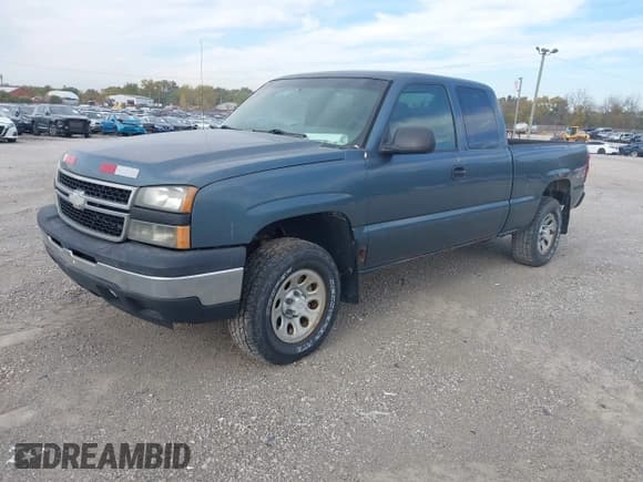 ✅ 2007 Chevrolet Silverado 1500 Work Truck • VIN: 1GCEK19V17Z153173 • Лот: 43442669. Опубликован ранее на IAAI с пробегом 86 021 миль. Бесплатный доступ к архиву аукционных продаж из США и подробный отчёт об истории автомобиля на DreamBid. Изображение 2.