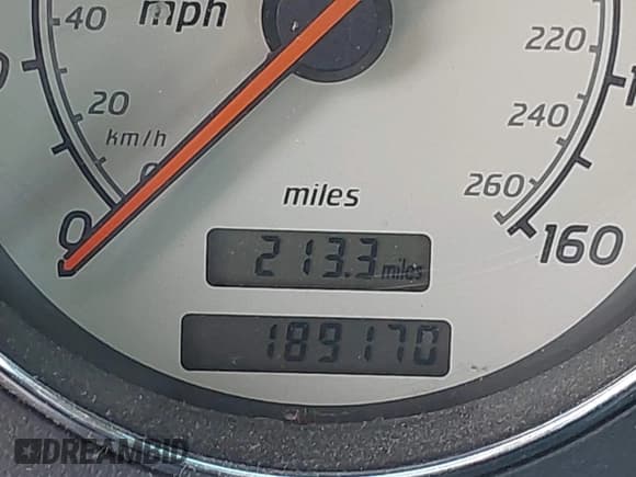 ✅ 1999 Mercedes-Benz SLK 230/320 • VIN: WDBKK47F0XF134176 • Lot: 42262277. Listed on IAAI with 189,170 mi. Free auction sales archive from the USA and detailed vehicle history report at DreamBid. Image 15.